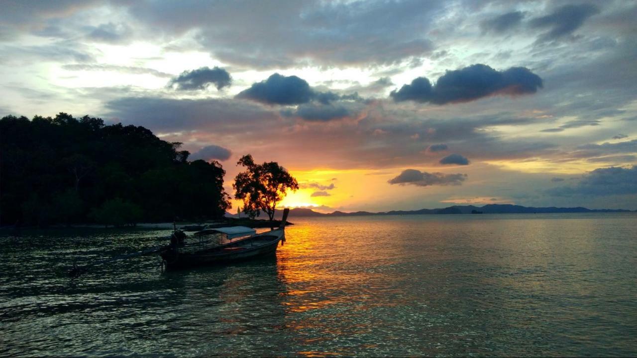 The Beach At Klong Muang المظهر الخارجي الصورة